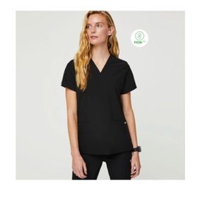 Figs Black FIONlite Casma - Three pocket Scrub top size Medium